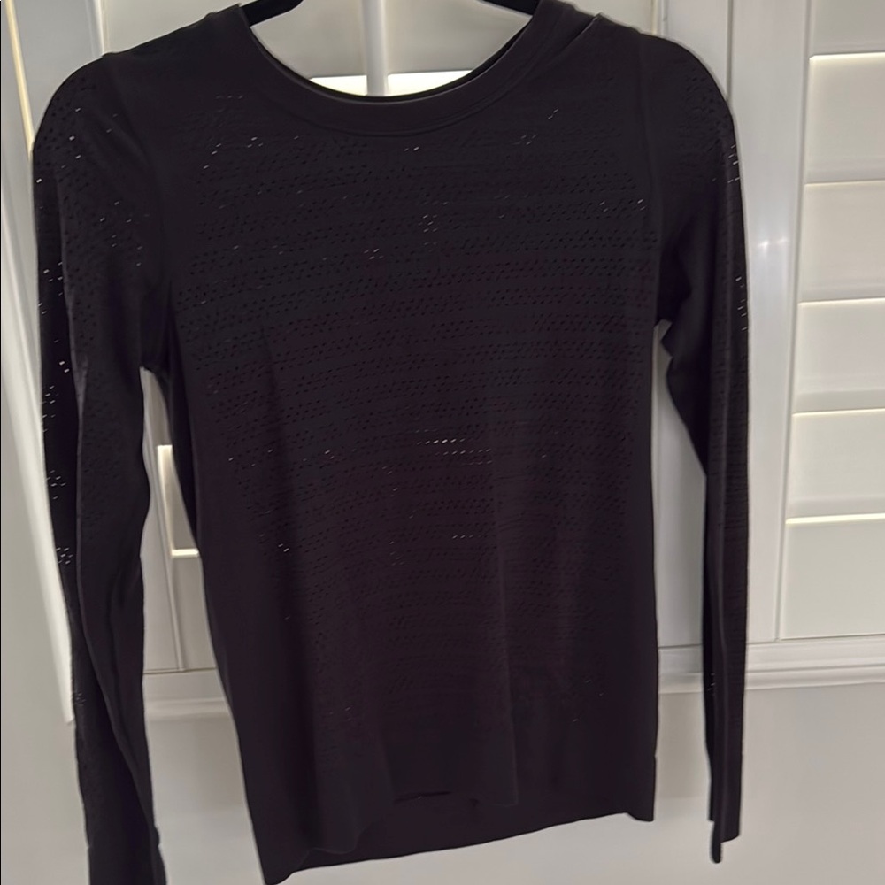 Lululemon long sleeve shirt